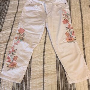 Charter Club White Bristol Capri Pants